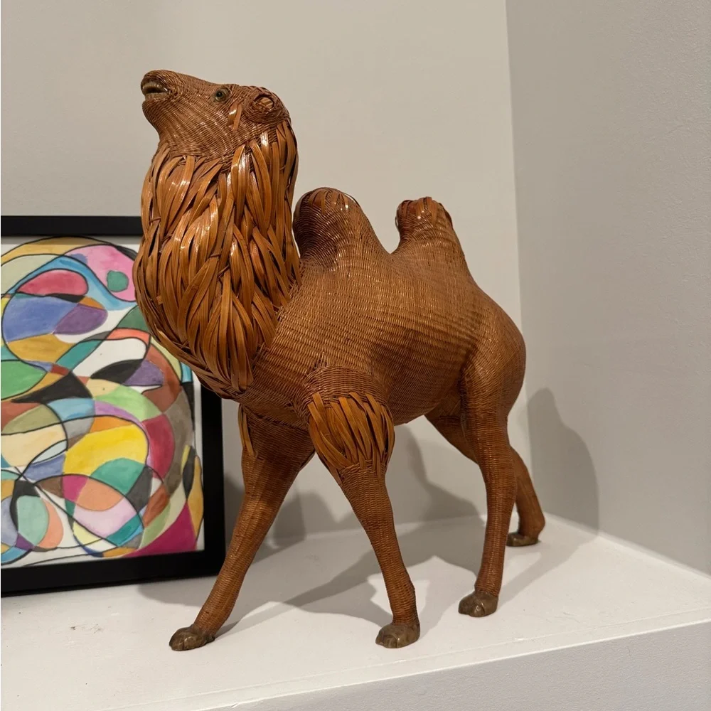 Mid Century Modern Reed & Wicker Camel - Picture 7 of 9